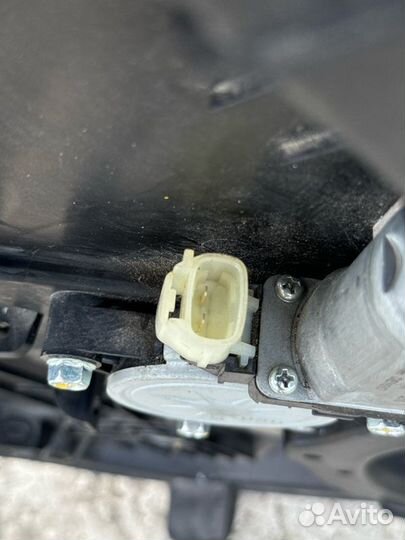 Стеклоподъемник задний левый Kia Soul PS G4FD 2017