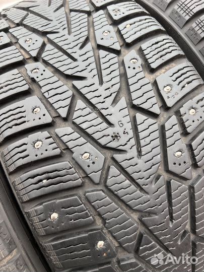 Nokian Tyres Hakkapeliitta 7 215/65 R16 102T