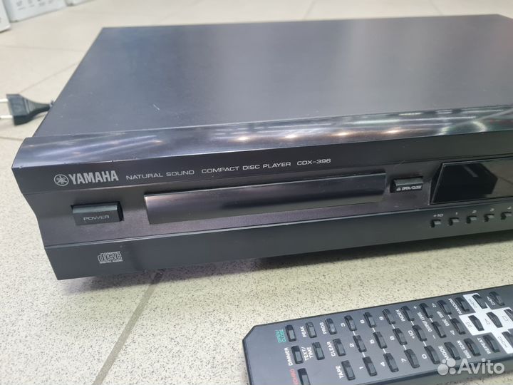 Cd проигрыватель Yamaha CDX-396