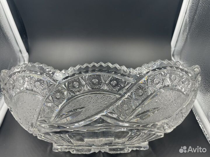 Хрустальная конфетница (салатница) 