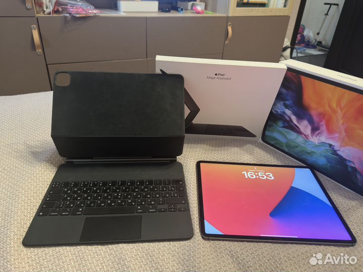 Apple iPad pro 12.9 (4го поколения)