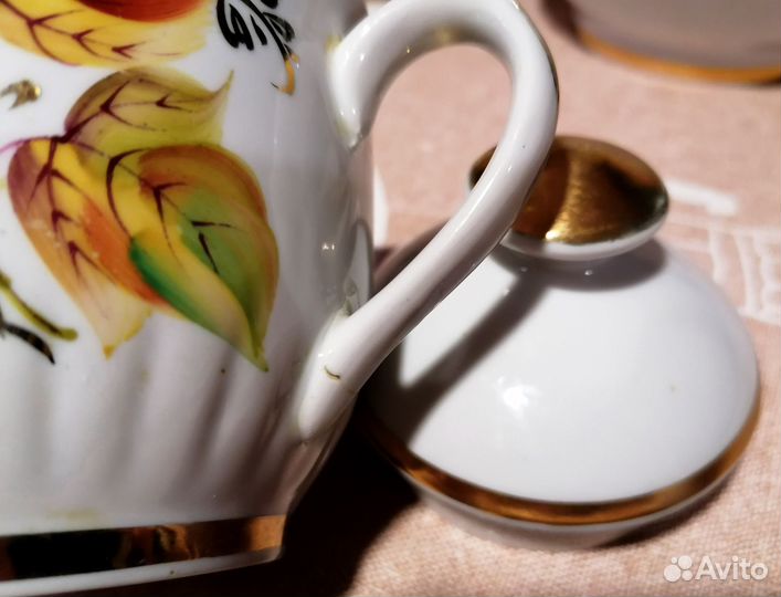 Молочник и 4 чаши. Кремгэсовский завод (УССР)