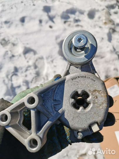 Натяжитель ремня 1.8T Aum, auq, bam, arx