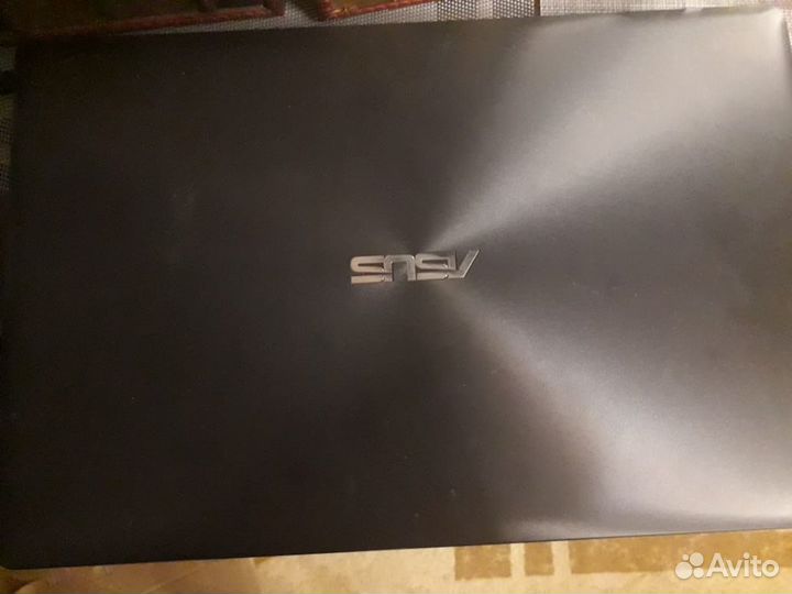 Ноутбук asus X550L