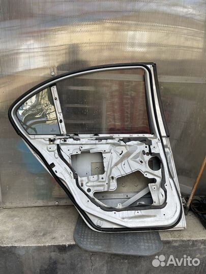 Bmw е46 седан дверь задняя левая