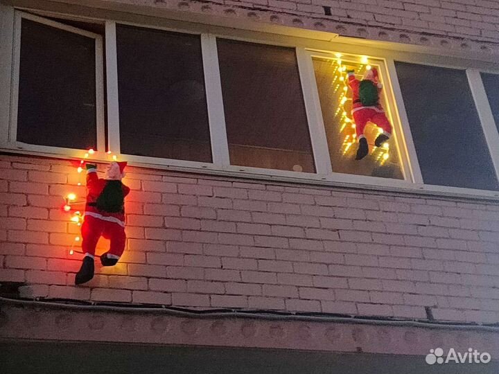 Дед мороз на лестнице