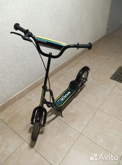 Самокат с надувными колесами