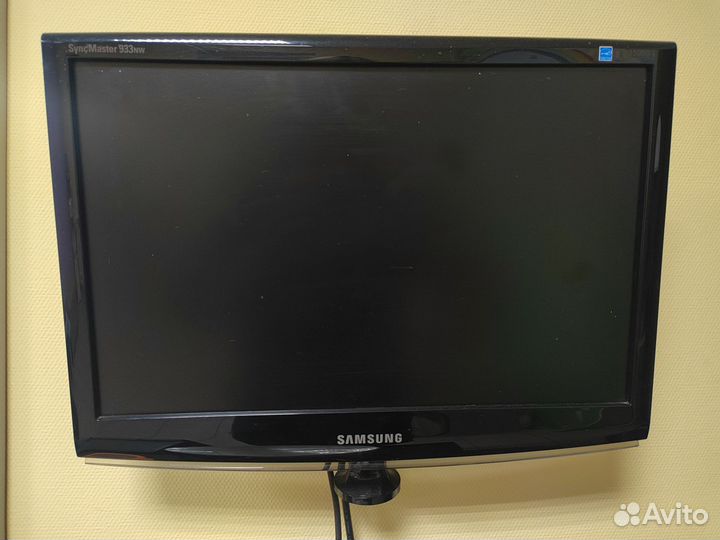 Монитор Samsung