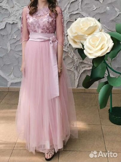 Вечернее платье