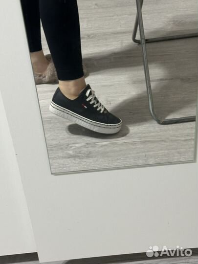 Tommy hilfiger кеды женские