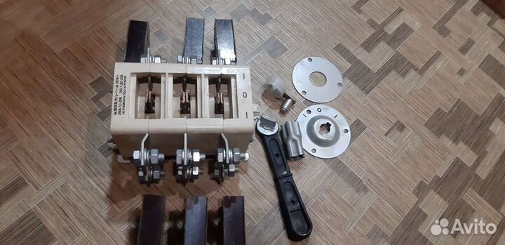 Выключатель-разъединитель