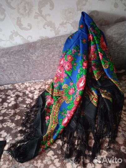 Павловопосадский шерстяной платок