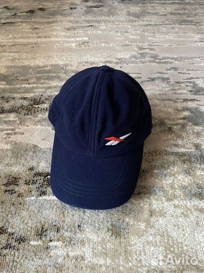 Бейсболка кепка Reebok с ушками утепленная