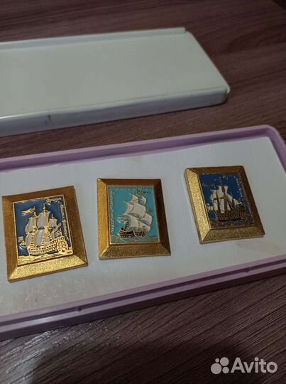 Набор значков 