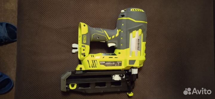 Гвоздезабиватель Ryobi ONE+ R18N16GO