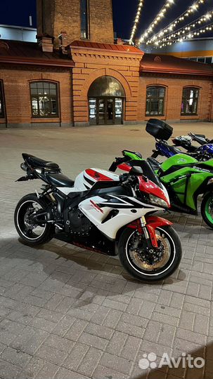 Honda CBR 1000RR FIreblade