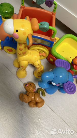 Паровозик чух чух fisher price