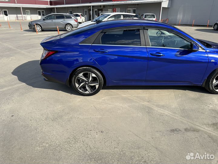 Hyundai Elantra 2.0 AT, 2021, 30 000 км