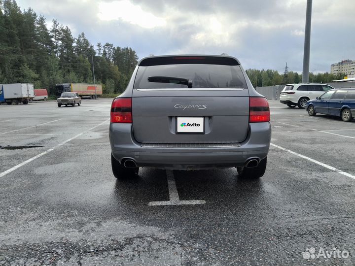 Porsche Cayenne 3.2 AT, 2004, 2 200 км
