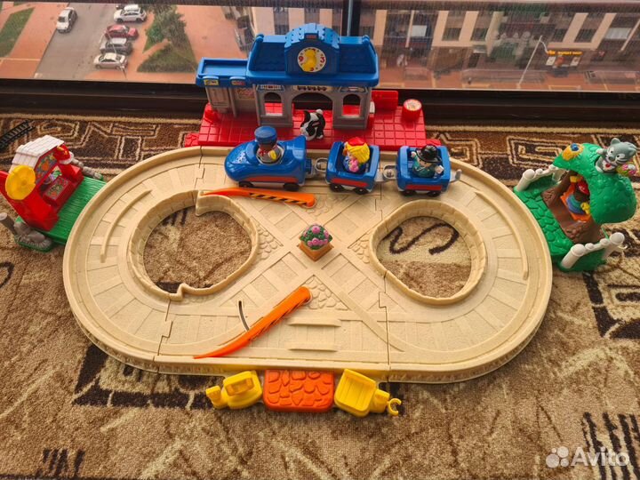 Железная дорога Littel people Fisher-price