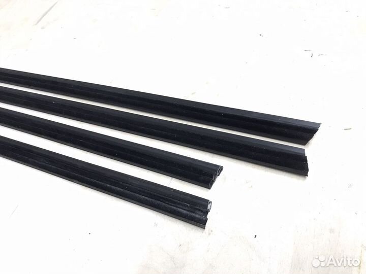 Внутренний уплотнитель стекла, бархотка Octavia A7