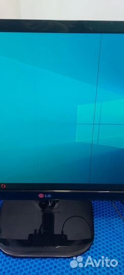 Монитор LG 23