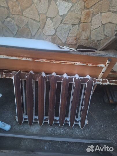 Батарея чугунная