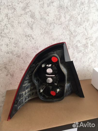 Задний фонарь ford focus