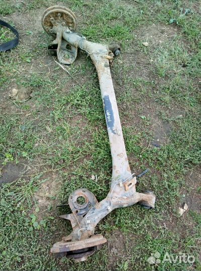 Задняя балка skoda Fabia 1