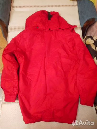 Спортивная женская куртка