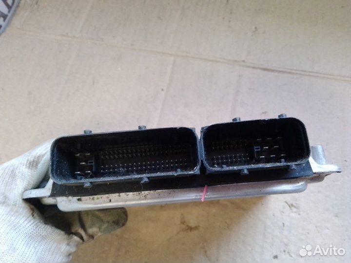 Блок управления двигателем Audi A4 2.5TD 2002