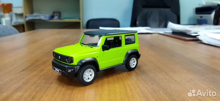 Модель Suzuki Jimny 1/24 1:24 Сузуки Джимни