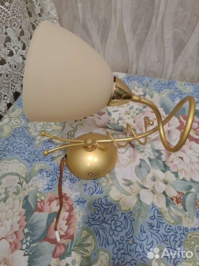 Настенный светильник бра