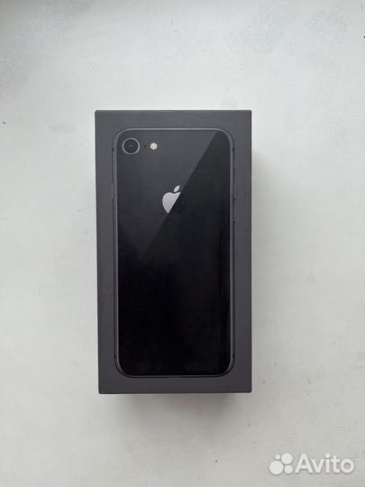 iPhone 8, 64 ГБ