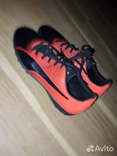 Футбольные сороконожки Puma