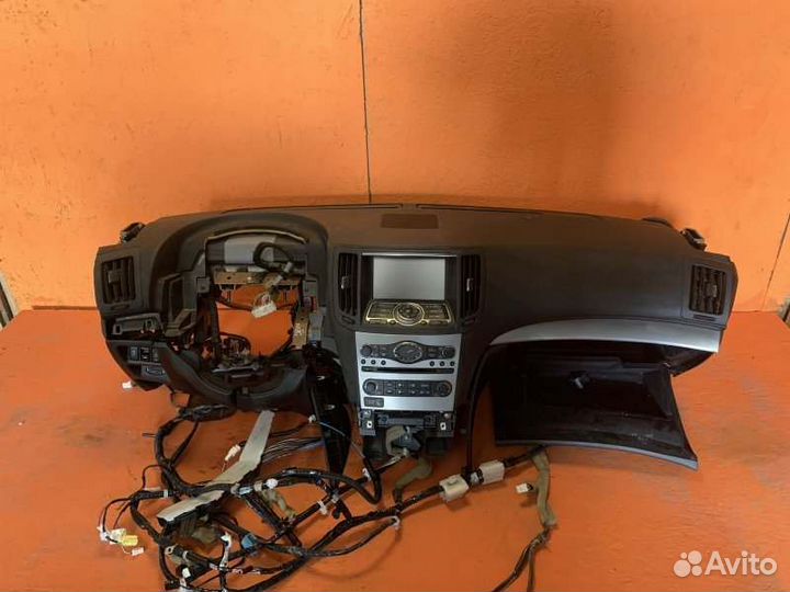 Панель передняя (торпедо) Infiniti G37 V36 3.7