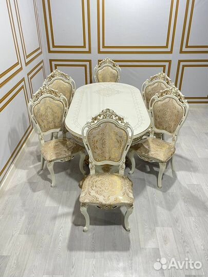 Комплект стол и стулья