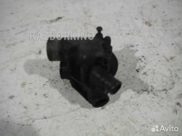 Корпус термостата бмв 3 E30