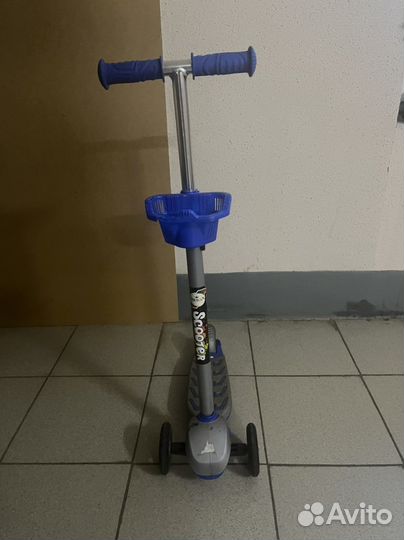 Самокат трехколесный