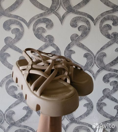 Сандалии для девочки38
