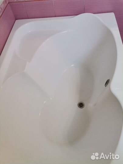 Ванна акриловая