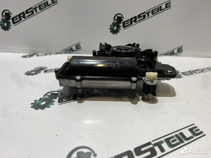 Доводчик крышки багажника Audi A6 C8 2019