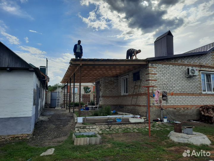 Бригада строителей