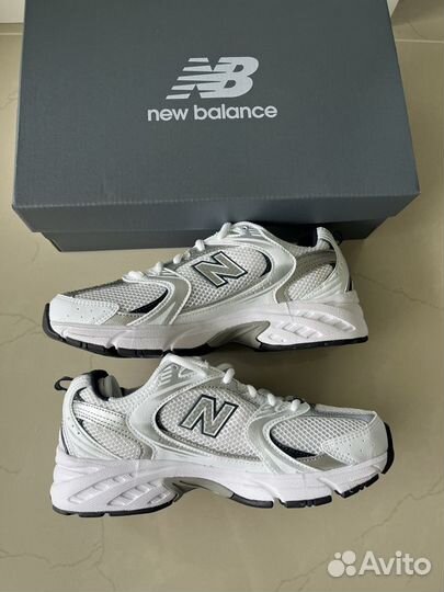 Кроссовки New Balance 530 в наличии