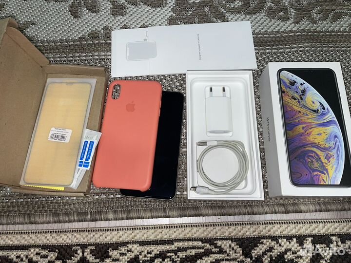 iPhone Xs Max, 64 ГБ
