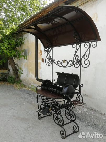 Мангал с крышей