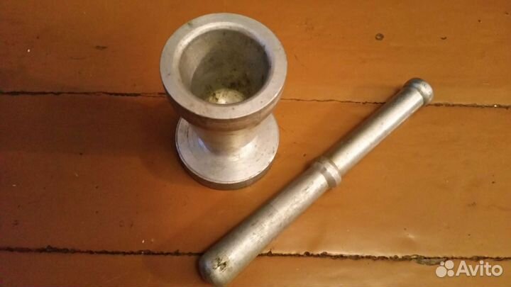 Ступка старинная,подстаканники винтаж