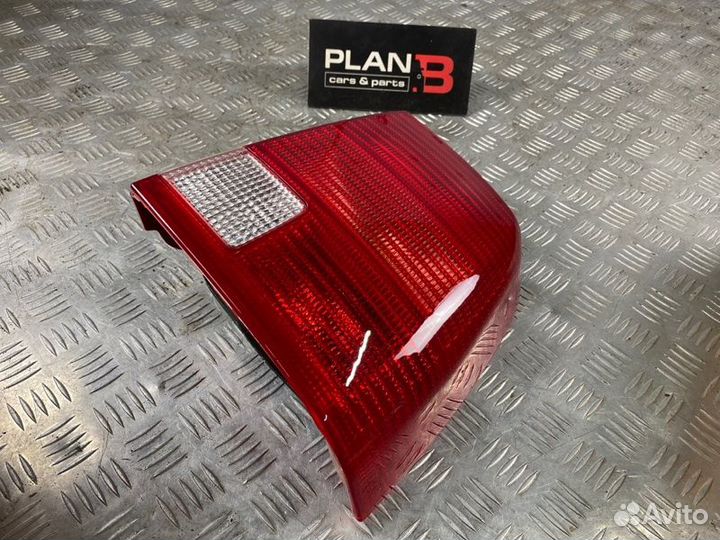 Стоп-сигнал задний правый Volkswagen Passat B5