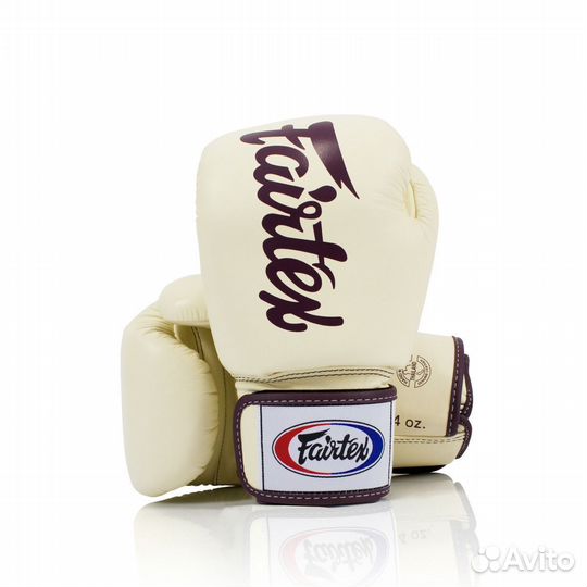 Боксерские перчатки Twins и Fairtex
