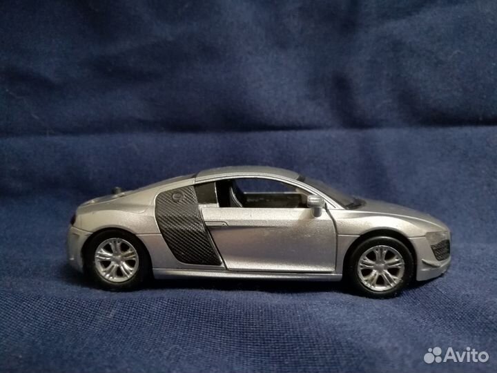 Игрушечная модель Audi R8 GT